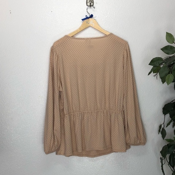NWT PLUS Blush Boutique Top - Picture 5 of 6